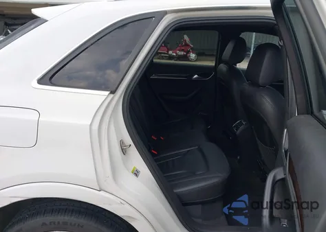 2016 Audi Q3 2.0T Premium Plus z USA, uszkodzony, nr VIN WA1GFCFSXGR012826